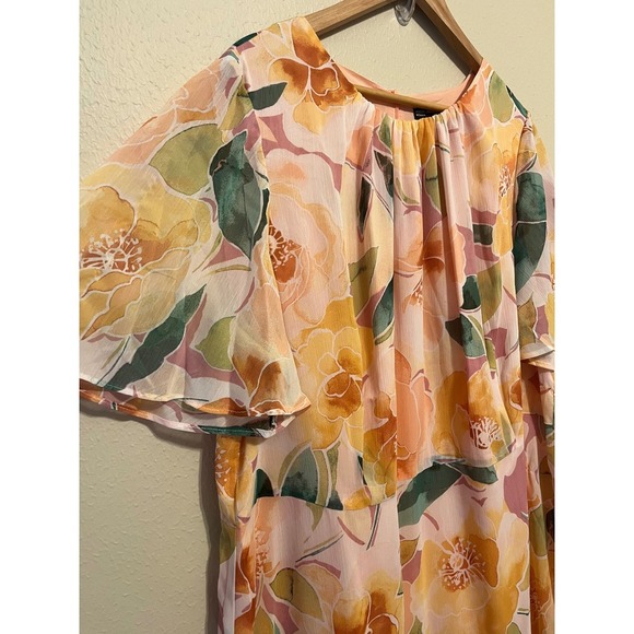 Maggy London Women's Short Flutter Sleeve with Asymmetric Hem Sz 22W - Picture 7 of 9